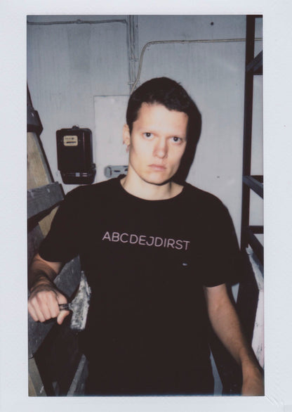 UNISEX T-KREKLS AR ATTIEKSMI